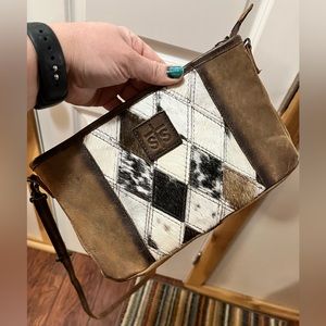 Brand New. CrossBody cowhide leather purse StS